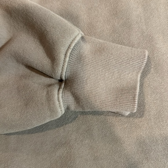 TNA Cropped Crewneck - Picture 3 of 7